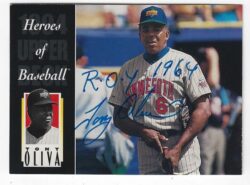Autographed TONY OLIVA Minnesota Twins 1994 Upper Deck BAT All Time Heroes Card