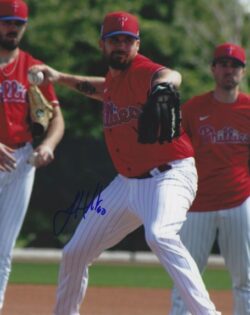 Autographed LOUIS HEAD 8X10 Philadelphia Phillies photo