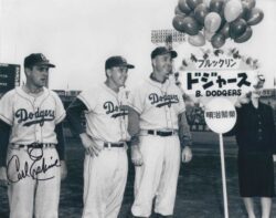 AUTOGRAPHED CARL ERSKINE 8x10 Brooklyn Dodgers photo