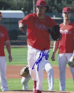AUTOGRAPHED TAIJUAN WALKER 8x10 Philadelphia Phillies Photo