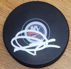 Autographed MICHAEL DAL COLLE  New York Islanders Hockey Puck