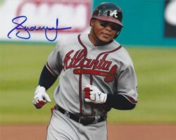 AUTOGRAPHED ANDRUW JONES 8X10 Atlanta Braves photo