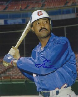 AUTOGRAPHED CITO GASTON 8X10 Atlanta Braves photo