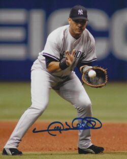 AUTOGRAPHED GARY SHEFFIELD 8x10 New York Yankees Photo