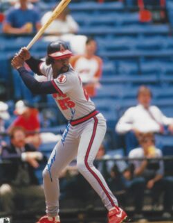 AUTOGRAPHED GEORGE HENDRICK 8x10 Los Angeles Angels Photo