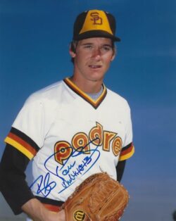 Autographed BOB PATTERSON 8x10 San Diego Padres Photo
