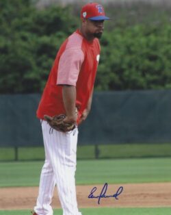 AUTOGRAPHED EDWARD PAREDES 8X10 Philadelphia Phillies Photo