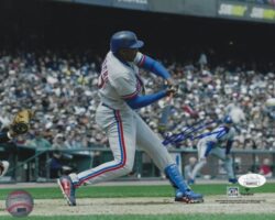 Autographed VLADIMIR GUERRERO Montreal Expos 8X10 photo JSA