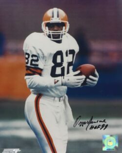 Autographed OZZIE NEWSOME 8x10 Cleveland Browns photo