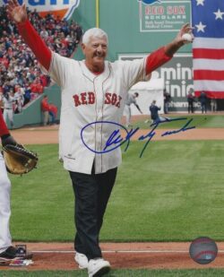 Autographed CARL YASTRZEMSKI  8X10 Boston Red Sox Photo