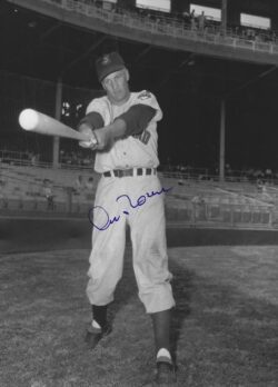 AUTOGRAPHED AL ROSEN 8X10 Cleveland Indians Photo
