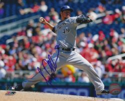 AUTOGRAPHED YOVANI GALLARDO 8X10 Milwaukee Brewers Photo