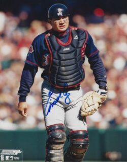 AUTOGRAPHED EINER DIAZ 8X10 Cleveland Indians photo