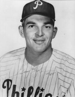AUTOGRAPHED GARY KROLL 8X10 Philadelphia Phillies Photo