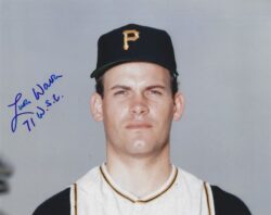 Autographed LUKE WALKER "71 WSC" 8X10 Pittsburgh Pirates Photo