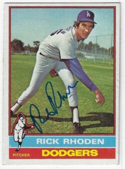 Autographed RICK RHODEN Los Angeles Dodgers 1976 Topps Card