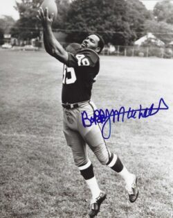 Autographed BOBBY MITCHELL 8x10 Washington Redskins Photo