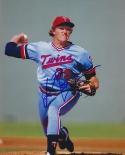 AUTOGRAPHED RON DAVIS 8X10 Minnesota Twins photo