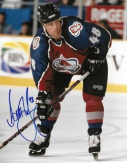 Autographed SCOTT YOUNG 8x10 Colorado Avalanche Photo