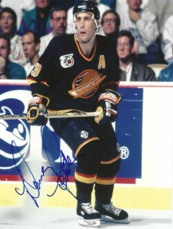 Autographed DOUG LIDSTER Vancouver Canucks 8x10 Photo
