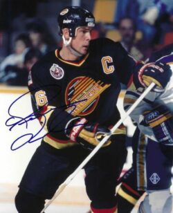 Autographed TREVOR LINDEN 8X10 Vancouver Canucks Photos