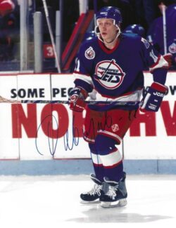 Autographed EVGENY DAVYDOV 8X10 Winnipeg Jets Photo