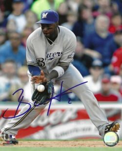 AUTOGRAPHED BILLY HALL 8X10 Milwaukee Brewers Photo