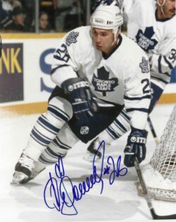 Autographed DMITRY YUSHKEVICH 8x10 Toronto Maple Leafs  photo