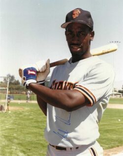 AUTOGRAPHED CHILI DAVIS 8x10 San Francisco Giants photo