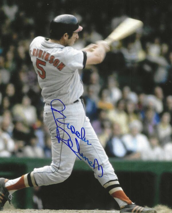 Autographed HOF'R BROOKS ROBINSON 8x10 Baltimore Orioles photo