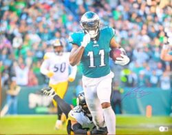AUTOGRAPHED A.J. BROWN 16X20 Philadelphia Eagles Photo Beckett