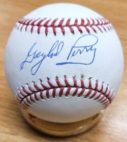 Autographed GAYLORD PERRY Official Major League Baseball