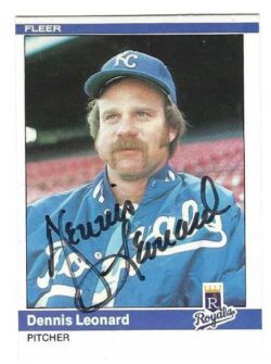 Autographed DENNIS LEONARD Kansas City Royals 1984 Fleer Card