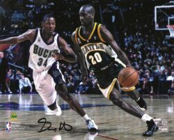 Autographed GARY PAYTON 8X10  SEATTLE SUPERSONICS photo