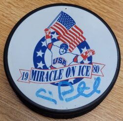 Autographed  CRAIG PATRICK USA 1980 MIRACLE ON ICE Hockey Puck