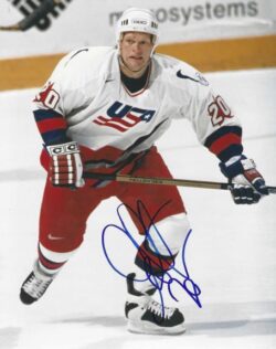 Autographed GARY SUTER USA 8X10 Photo