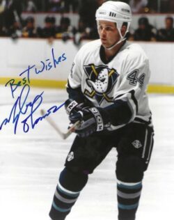 Autographed MYLES O'CONNOR 8X10 Anaheim Ducks Photo