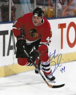Autographed PATRICK POULIN 8X10 Chicago Blackhawks photo