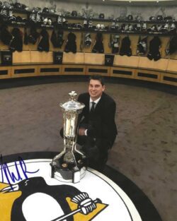 Autographed MIKE BUCKLEY 8X10 Pittsburgh Penguins Photo