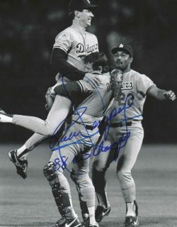 AUTOGRAPHED RICK DEMPSEY "88 WS Champs" 8x10 Los Angeles Dodgers Photo