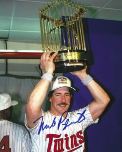 AUTOGRAPHED MIKE PAGLIARULO 8X10 Minnesota Twins photo