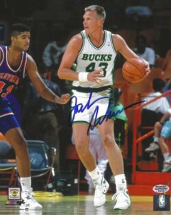 Autographed JACK SIKMA 8X10 Milwaukee Bucks photo