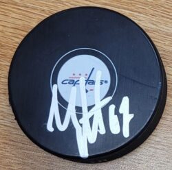 Autographed MAX PACIORETTY Washington Capitals Hockey Puck