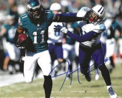 Autographed JOSH HUFF  8X10 Philadelphia Eagles Photo