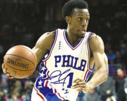 Autographed ISH SMITH  8X10 Philadelphia 76ers Photo