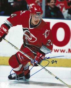 AUTOGRAPHED SAMI KAPANEN 8X10 Carolina Hurricanes photo