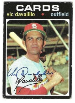 Autographed VIC DAVALILLO St. Louis Cardinals 1971 Topps Card