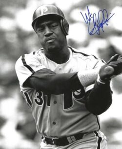 AUTOGRAPHED WES CHAMBERLAIN  8X10 Philadelphia Phillies Photo