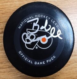 Autographed BOBBY CLARKE  Philadelphia Flyers Game Hockey Puck