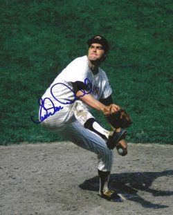 AUTOGRAPHED  SAM MCDOWELL 8x10 Cleveland Indians Photo
